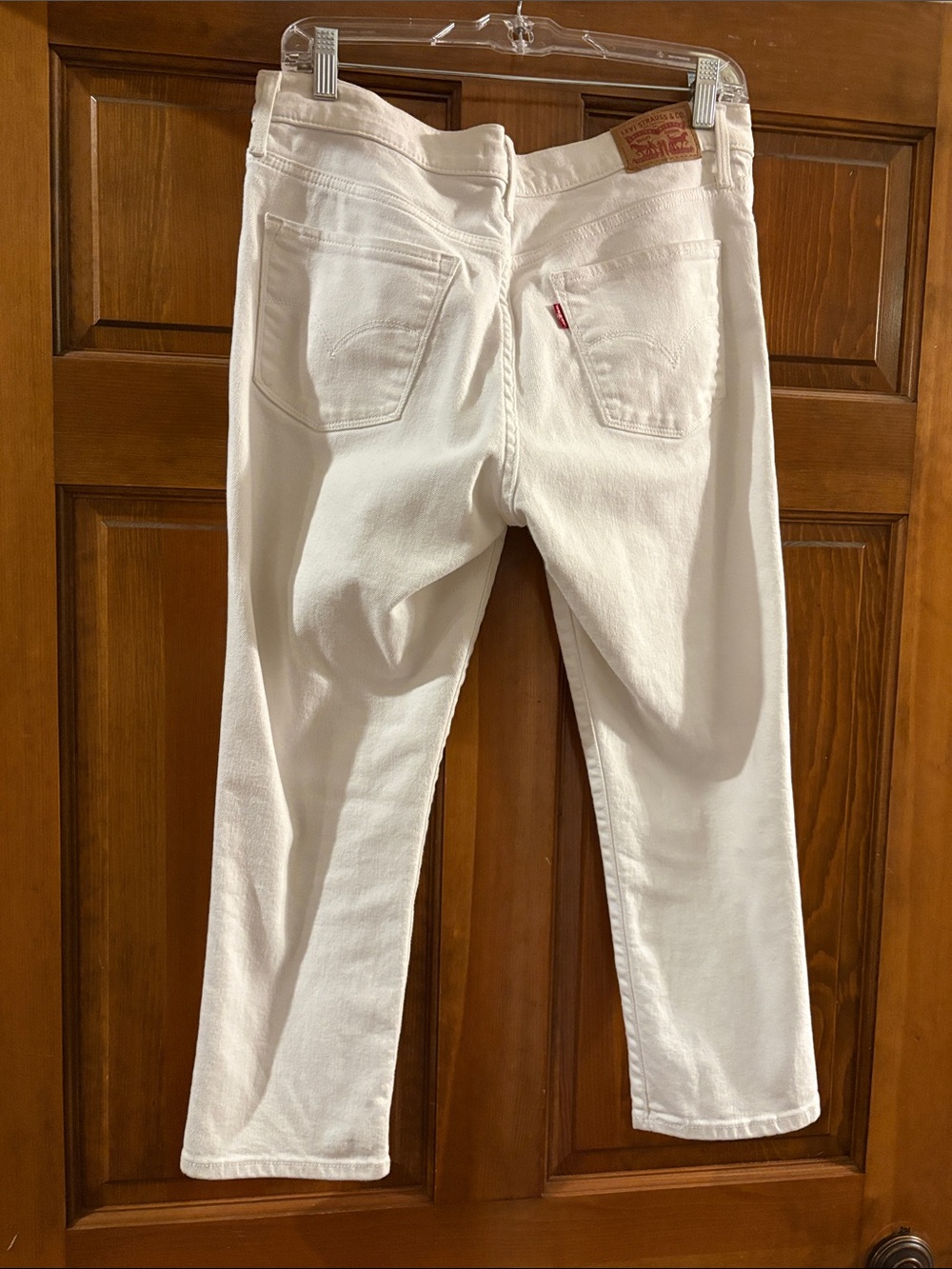 Levi's Women's White Skinny capri  Jeans